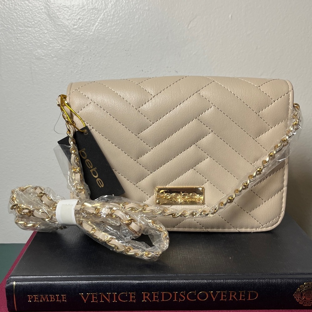 NWT BEBE Sophia Beige Quilted Crossbody City Bag‎ w Gold Chain Strap Y2K 90s 00s
